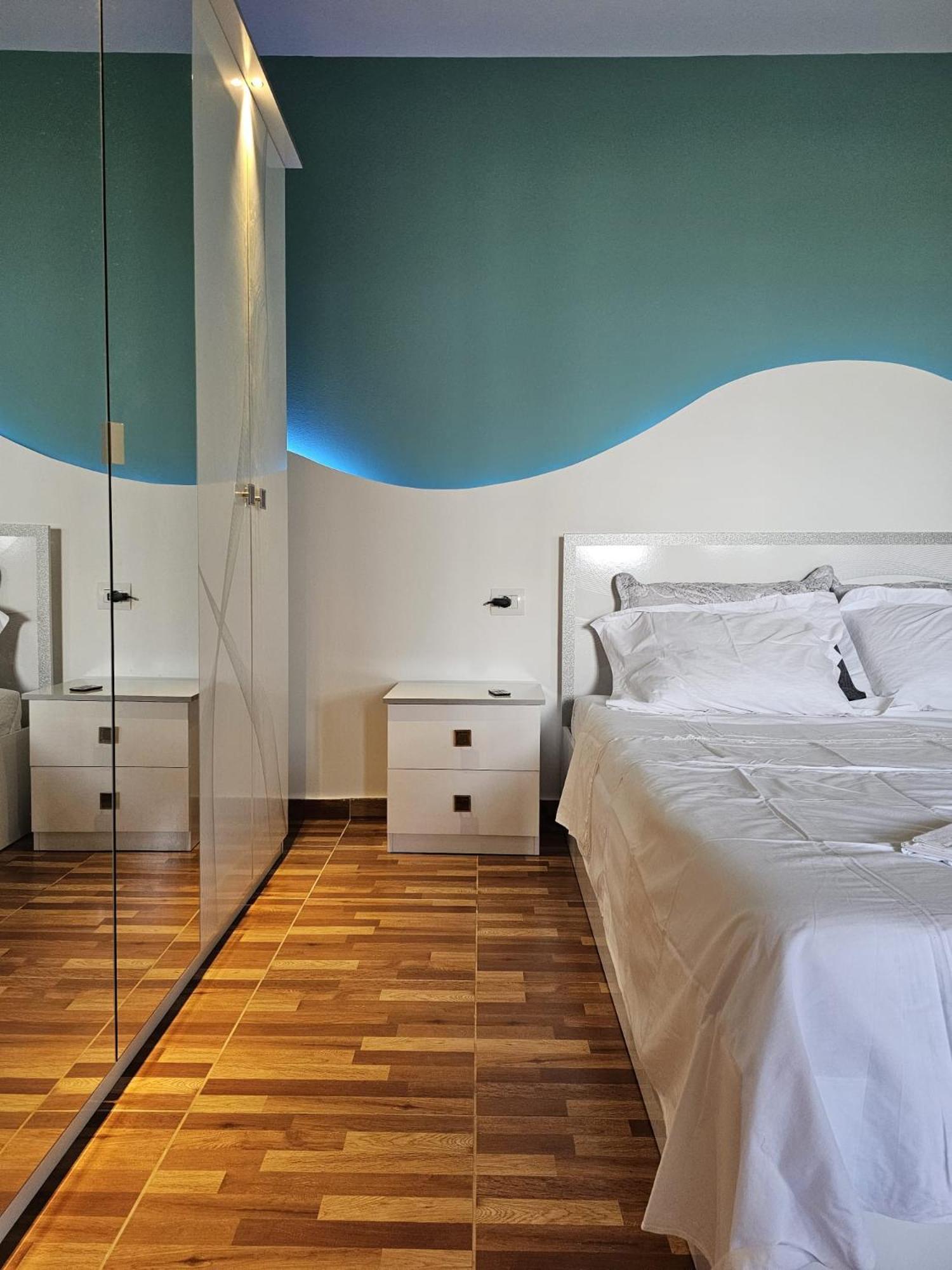 Lemon Garden Apartment-Hot Tub Jacuzzi Gjirokastër Dış mekan fotoğraf