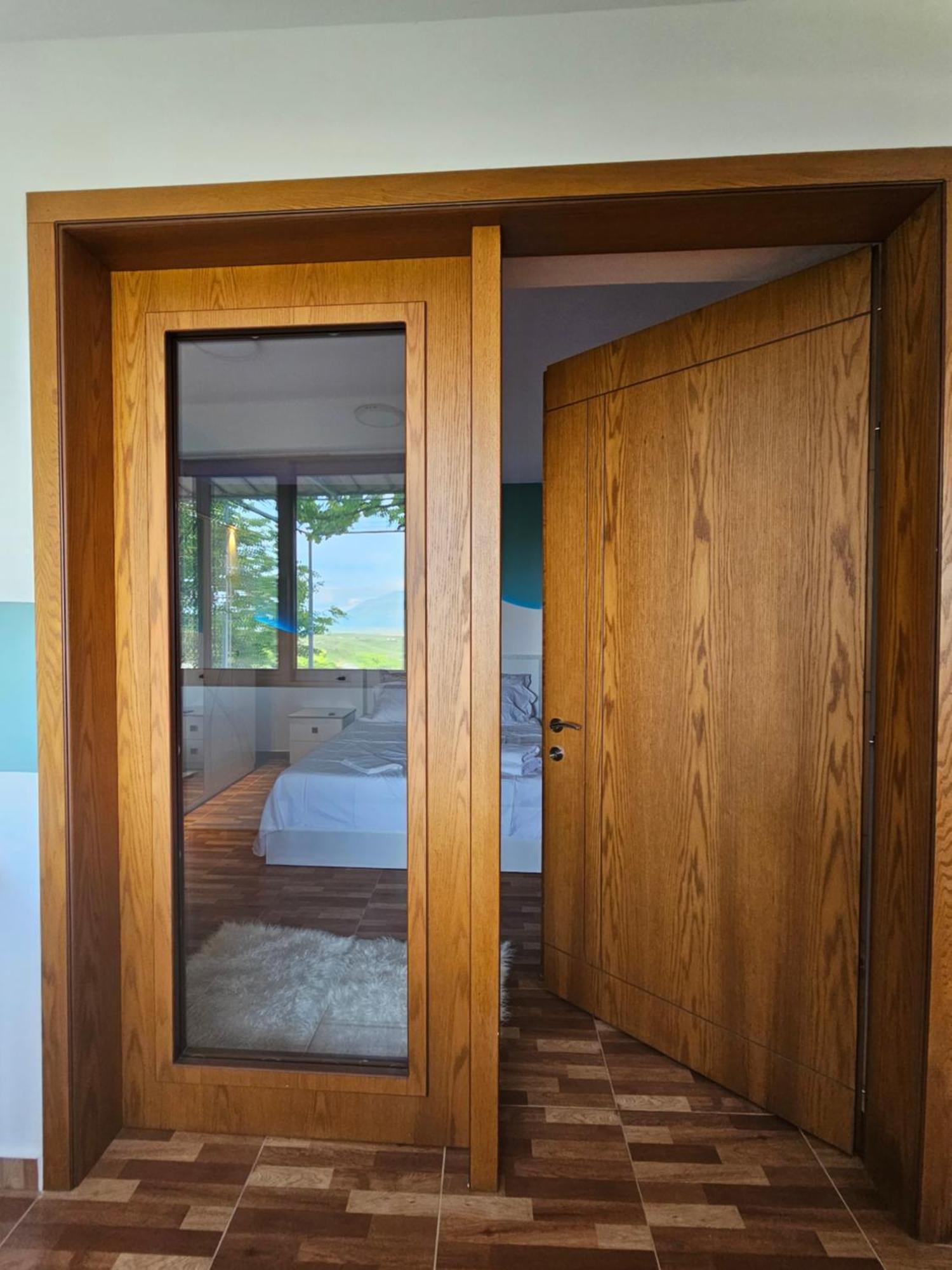 Lemon Garden Apartment-Hot Tub Jacuzzi Gjirokastër Dış mekan fotoğraf