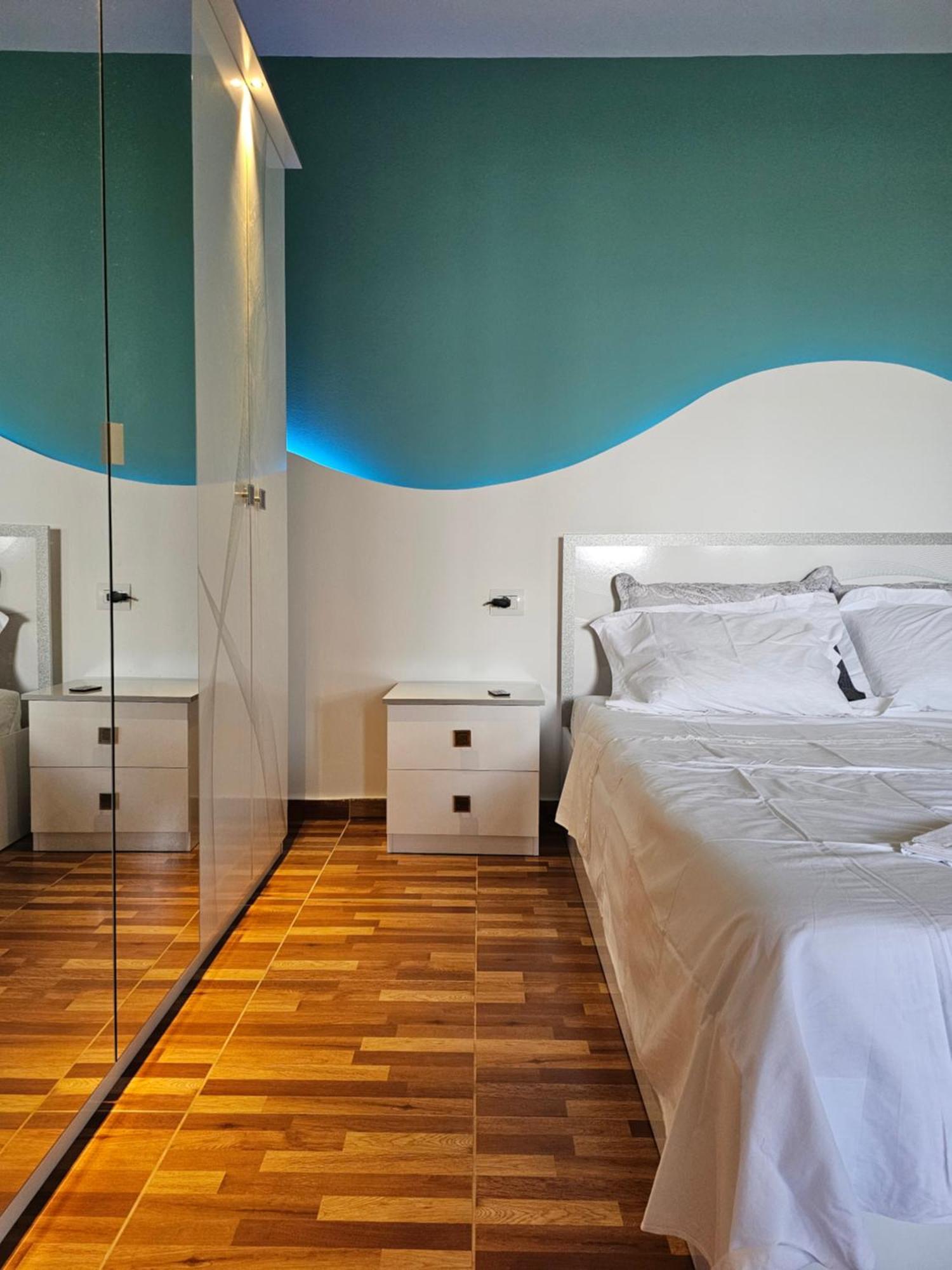 Lemon Garden Apartment-Hot Tub Jacuzzi Gjirokastër Dış mekan fotoğraf