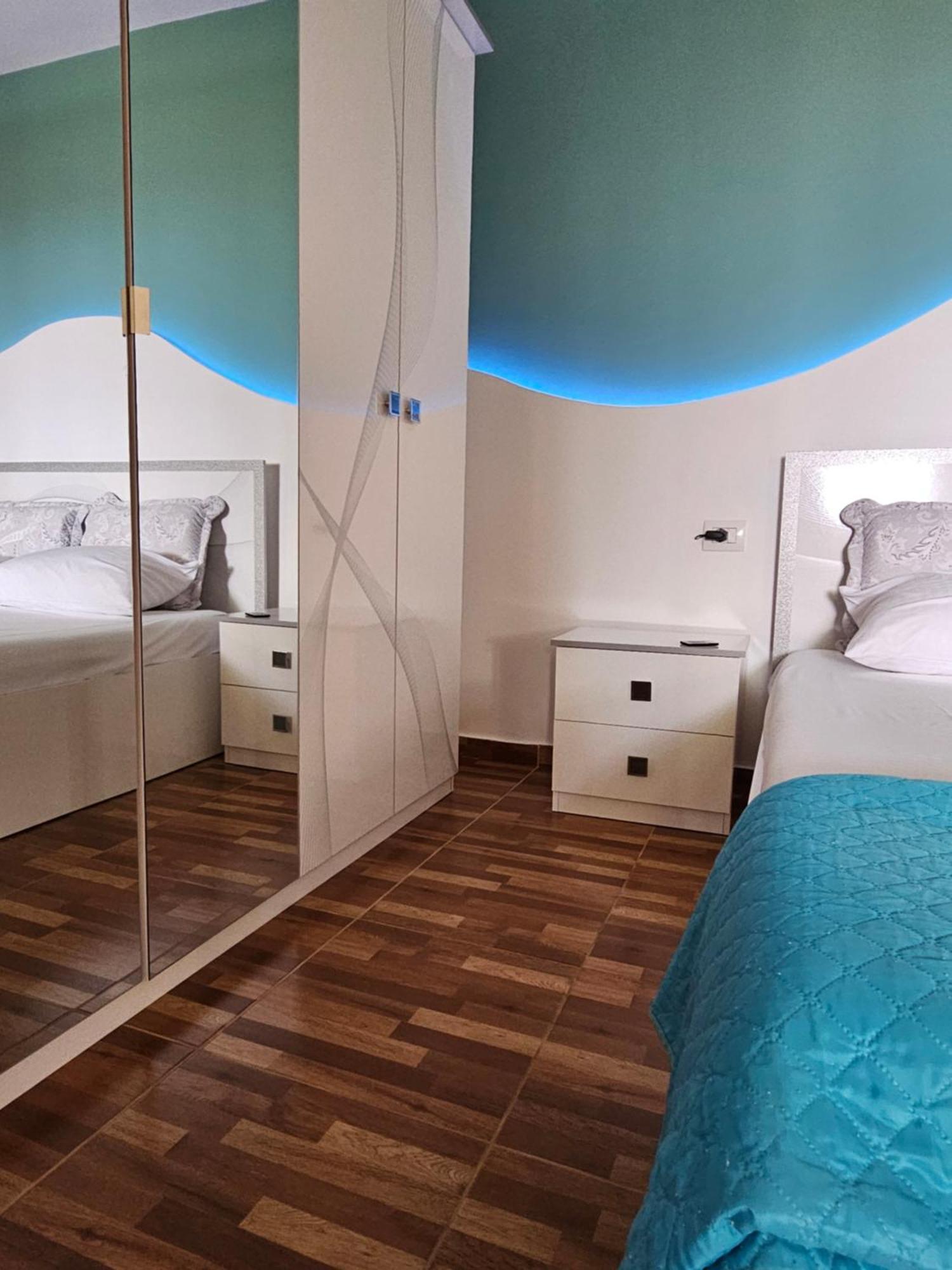 Lemon Garden Apartment-Hot Tub Jacuzzi Gjirokastër Dış mekan fotoğraf
